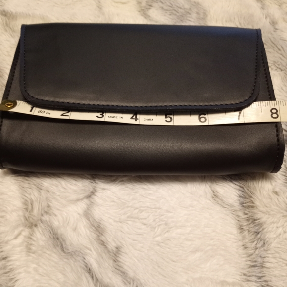 October Jaipur Clutch - Picture 7 of 10